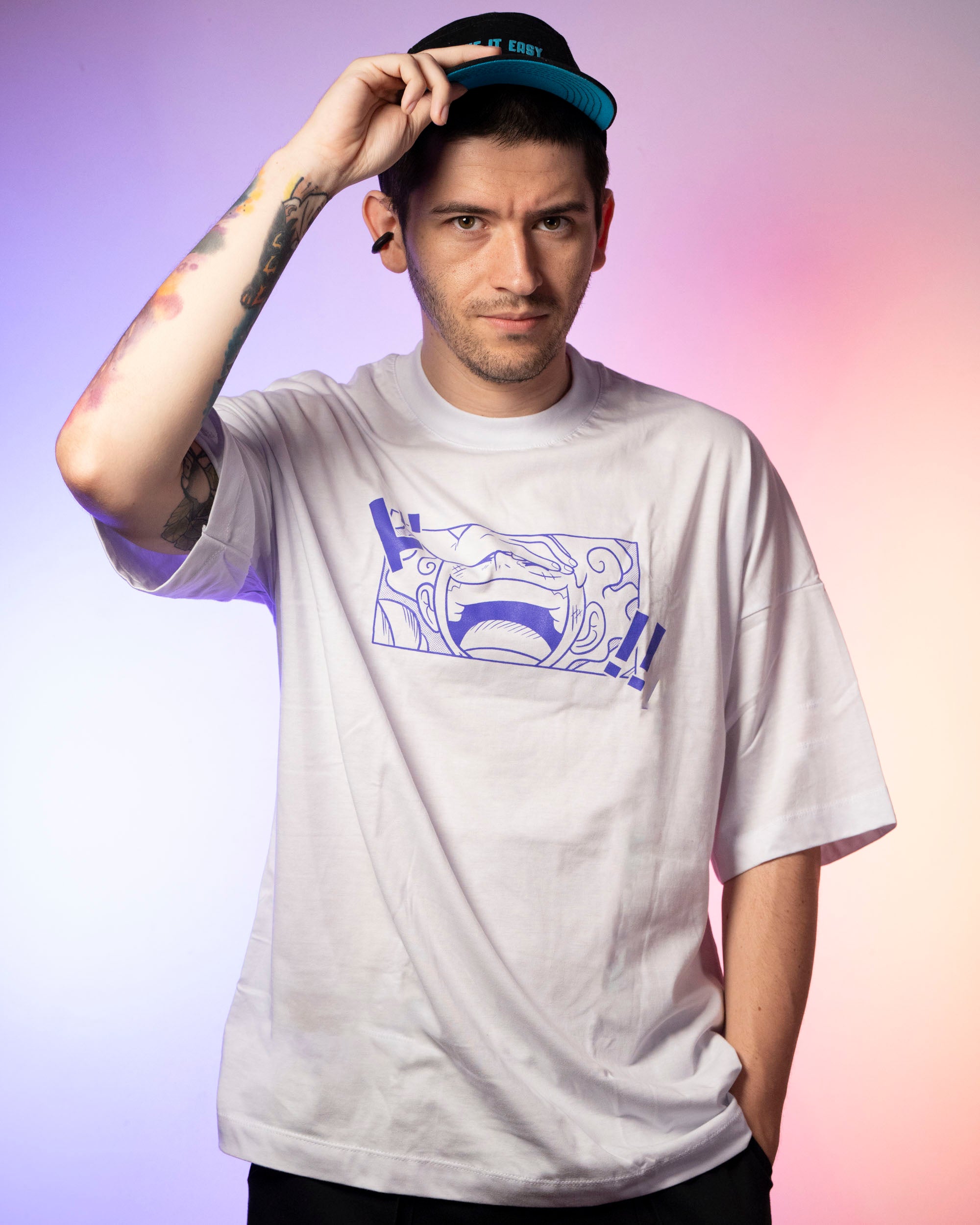 Camiseta Oversize Luffy Se busca - One Piece